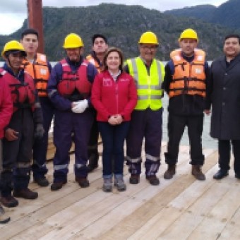 tehuelche noticias: Un 40% de avance llevan las obras de conservaci&oacute;n del muelle de Caleta Tortel