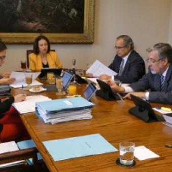tehuelche noticias: SENADORA XIMENA ORDENES DESTACA APROBACI&Oacute;N DE LEY DE SANITARIAS: &ldquo;ES UN GRAN PASO PARA LA REGI&Oacute;N DE AYS&Eacute;N&rdquo;