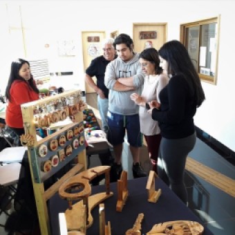 tehuelche noticias: En Chile Chico hasta el 21 de diciembre feria navide&ntilde;a &ldquo;regala emprendimiento&rdquo;