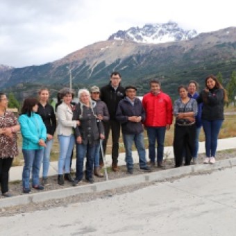 tehuelche noticias: Seremi de Vivienda y Alcalde Desarrollaron  Variadas Actividades en Villa Cerro Castillo