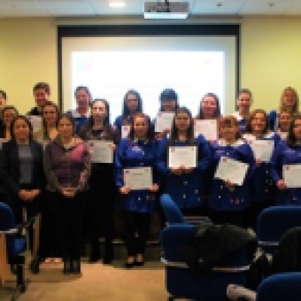 tehuelche noticias: MUJERES Y HOMBRES DE COYHAIQUE SE CERTIFICAN COMO MONITORES EN PREVENCI&Oacute;N DE VIOLENCIA CONTRA LA MUJER