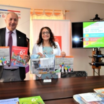 tehuelche noticias: Autoridades regionales de Educaci&oacute;n llaman a los colegios a cumplir la normativa sobre la exigencia de uniformes, textos y &uacute;tiles escolares