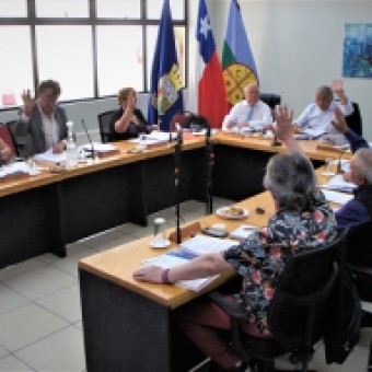 tehuelche noticias: CONCEJO MUNICIPAL ACUERDA TRANSFERIR 60 MILLONES DE PESOS AL CUERPO DE BOMBEROS DE COYHAIQUE