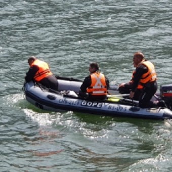 tehuelche noticias: Suman helic&oacute;ptero a b&uacute;squeda de ciudadano argentino extraviado en el R&iacute;o Ays&eacute;n