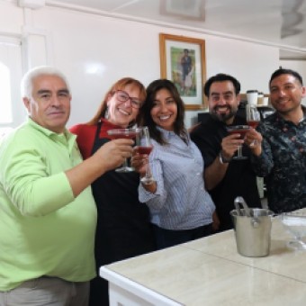 tehuelche noticias: Chef Internacional crea el &ldquo;Chile Chico Sour&rdquo; apostando a un producto local como la cereza