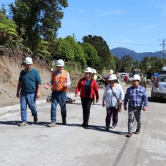 tehuelche noticias: Obras de pavimentaci&oacute;n con adocreto en Ra&uacute;l Mar&iacute;n Balmaceda presentan avance del 90%