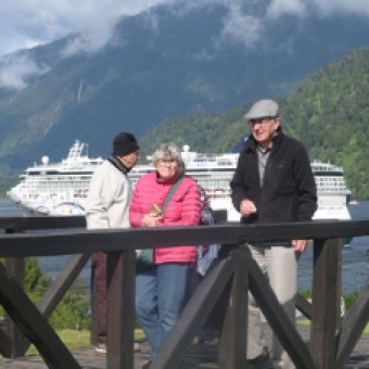 tehuelche noticias: PUERTO CHACABUCO RECIBE A LOS CRUCEROS &ldquo;NORWEGIAN STAR&rdquo; Y &ldquo;ZAANDAM&rdquo; CON M&Aacute;S DE 5 MIL TURISTAS