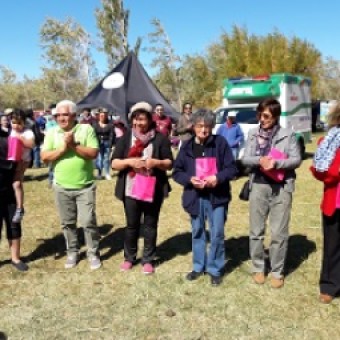 tehuelche noticias: Chile Chico: con reconocimiento a mujeres en actividad costumbrista inician Semana de la Mujer