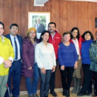 tehuelche noticias: Autoridades se reunieron con dirigentes para conversar sobre el Ingreso M&iacute;nimo Garantizado