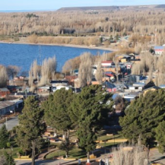 tehuelche noticias: Cereceros y Municipalidad de Chile Chico adelantan proceso de sanitizaci&oacute;n de la comuna