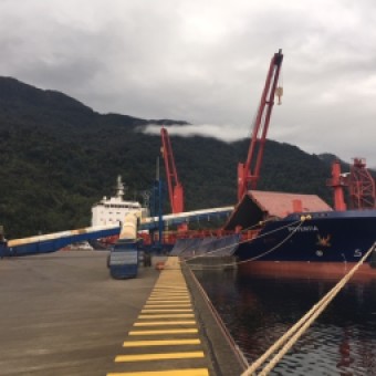tehuelche noticias: Puerto Chacabuco mantiene normalidad en las exportaciones y servicios a los mercados nacionales