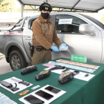 tehuelche noticias: OS-7 de Carabineros y Fiscal&iacute;a desbaratan banda dedicada al tr&aacute;fico de drogas entre Santiago y Coyhaique