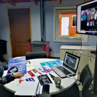 tehuelche noticias: PROGRAMA BARRIOS DE PUERTO AYS&Eacute;N SE INCORPORA AL PLAN &ldquo;EN ESTA COMUNIDAD NO ENTRA LA VIOLENCIA CONTRA LA MUJER&rdquo;