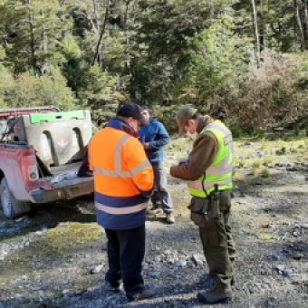 tehuelche noticias: Previenen ocurrencia de accidentes viales  en Tortel