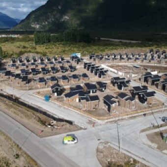 tehuelche noticias: Afinan plan reactivador para mover la econom&iacute;a regional en materia de vivienda