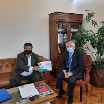 tehuelche noticias: Diputado Alinco se reuni&oacute; con Ministro de Salud y le resalt&oacute; preocupaci&oacute;n de ayseninos por fortalecer medidas en torno a Covid-19