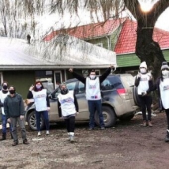 tehuelche noticias: Voluntarios de INJUV trabajan en la fabricaci&oacute;n de adaptadores para equipos de respiraci&oacute;n aut&oacute;noma de bomberos