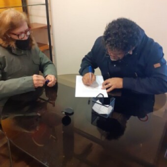 tehuelche noticias: Integra y Municipalidad de Guaitecas firman convenio por terreno donde se construir&aacute; nuevo jard&iacute;n infantil