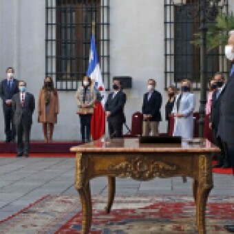 tehuelche noticias: Intendenta Geoconda Navarrete: &ldquo;Apoyamos las decisiones que toma nuestro Presidente Sebasti&aacute;n Pi&ntilde;era&rdquo;