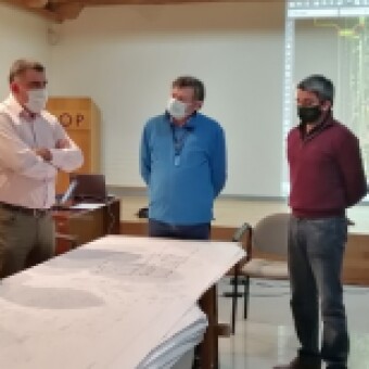 tehuelche noticias: DOS OFERENTES PRESENTARON PROPUESTAS T&Eacute;CNICAS PARA CONSTRUIR EL NUEVO HOSPITAL DE CHILE CHICO