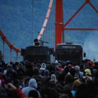 tehuelche noticias: Corte Suprema ordena indemnizar a v&iacute;ctima de Carabineros por p&eacute;rdida de globo ocular tras recibir bal&iacute;n en el marco del movimiento social de Ays&eacute;n 2012
