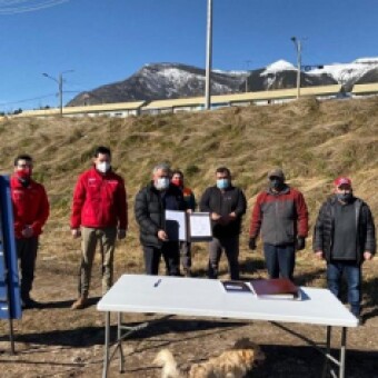 tehuelche noticias: Seremis de Vivienda y del Deporte Valoraron Construcci&oacute;n de Pista de Ciclismo en Antiguos Terrenos de Campamento en Coyhaique