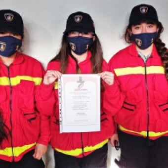 tehuelche noticias: Cadetes de Bomberos de Chile Chico realizan actividades para adquirir implementaci&oacute;n