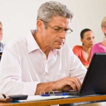 tehuelche noticias: Corfo invita a mayores de 55 a&ntilde;os a postular a Becas de Capital Humano &ldquo;Seniors&rdquo;