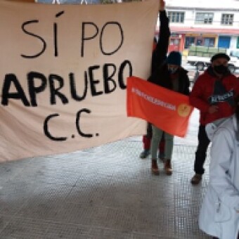 tehuelche noticias: Presentan Comando Puerto Ays&eacute;n Aprueba Convenci&oacute;n Constitucional