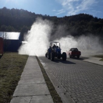 tehuelche noticias: Dirigente de Guadal calific&oacute; como un verdadero &ldquo;acierto del Municipio&rdquo; sanitizaci&oacute;n urbana