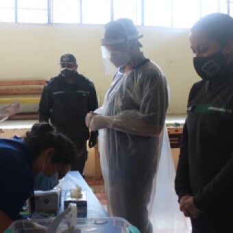 tehuelche noticias: PCR M&Oacute;VIL REALIZ&Oacute; TESTEO ALEATORIO EN CCP COYHAIQUE