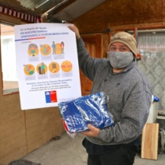 tehuelche noticias: Seremi y Consejo Asesor de Salud distribuyen mascarillas y medidas preventivas por COVID-19
