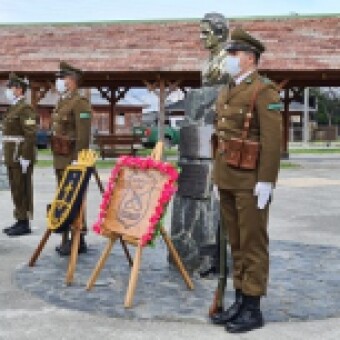 tehuelche noticias: Carabineros Ays&eacute;n homenaje&oacute; al Teniente Hern&aacute;n Merino Correa