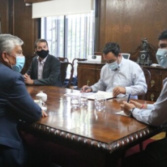 tehuelche noticias: Senador Sandoval pide implementar mecanismo m&aacute;s expedito para resolver casos pendientes de regularizaci&oacute;n de t&iacute;tulos de propiedad en la regi&oacute;n