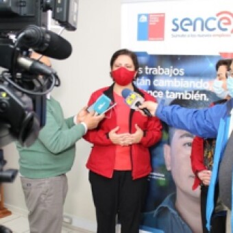 tehuelche noticias: Este lunes abri&oacute; la primera Feria Laboral Patag&oacute;nica con m&aacute;s de 500 cupos