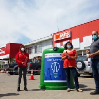 tehuelche noticias: Seremi del Medio Ambiente instala primeras campanas de reciclaje #Ays&eacute;nEligeVidrio en Coyhaique