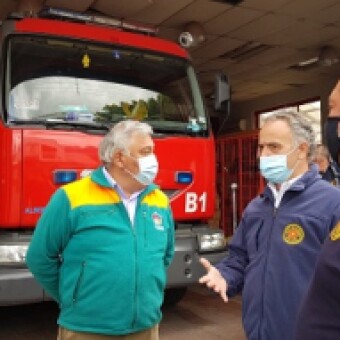 tehuelche noticias: Alcalde Alejandro Huala: &ldquo;Como Municipio hemos tomado la decisi&oacute;n de no recortar un peso a bomberos&rdquo;