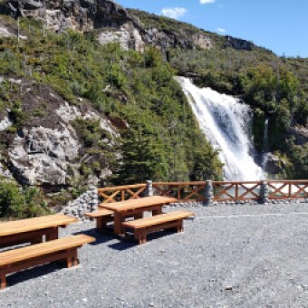 tehuelche noticias: Villa O&rsquo;Higgins     Avanza construcci&oacute;n de miradores y refugios para contemplar belleza del paisaje comunal