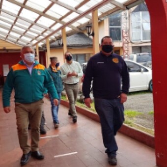tehuelche noticias: Alcalde Alejandro Huala: &ldquo;Como municipio hemos tomado la decisi&oacute;n de no recortar un peso a bomberos&rdquo;