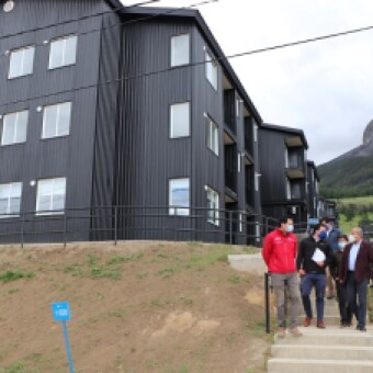 tehuelche noticias: Entregan Departamentos del Primer Proyecto de Integraci&oacute;n Social y Territorial de la regi&oacute;n