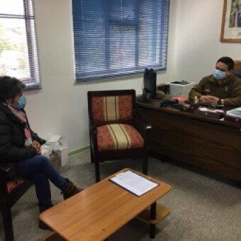 tehuelche noticias: Concejala se re&uacute;ne con Carabineros y pide al Municipio mejorar condiciones de seguridad en Cisnes