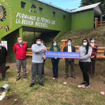 tehuelche noticias: Liceo Agr&iacute;cola de la Patagonia de Coyhaique y Colegio Kalem de Puerto Ays&eacute;n son los nuevos Liceos Bicentenario de la regi&oacute;n
