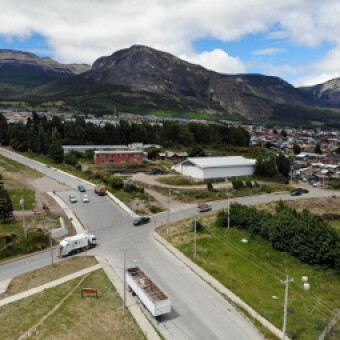 tehuelche noticias: Vecinos y vecinas inauguraron pavimentaci&oacute;n de calle Campos de Hielo en Coyhaique