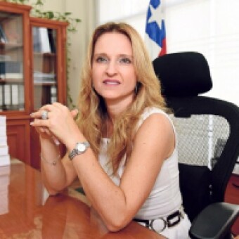 tehuelche noticias: CASO FAM COYHAIQUE: MINISTRA ROMY RUTHERFORD ACCEDE PARCIALMENTE A COMPETENCIA INHIBITORIA