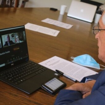 tehuelche noticias: Senador Sandoval se reuni&oacute; con ministro de Vivienda para avanzar en un plan de Erradicaci&oacute;n de la Marginalidad habitacional en Ays&eacute;n