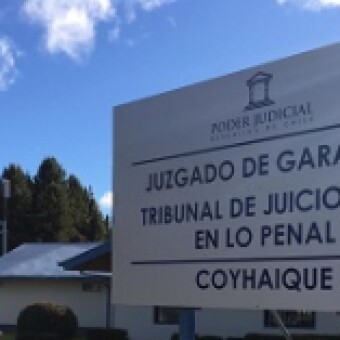 tehuelche noticias: Caso FAM: Juzgado de Garant&iacute;a de Coyhaique se declara competente para tramitar toda la causa y traba competencia con tribunal militar