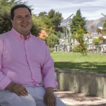 tehuelche noticias: Candidato a alcald&iacute;a de Coyhaique Juan Catal&aacute;n destaca programa anti neoliberal de lista Municipal