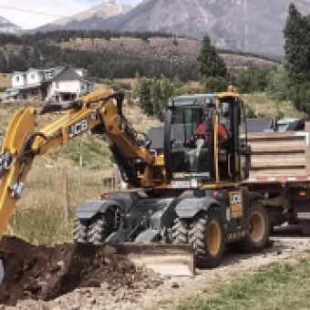 tehuelche noticias: MUNICIPALIDAD DE COYHAIQUE INICIA TRABAJOS DE MEJORAMIENTO ACCESO AL CEMENTERIO CUATRO VIENTOS