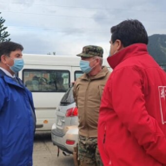 tehuelche noticias: Autoridades inspeccionaron barreras de control en primer d&iacute;a de cuarentena en Puerto Ays&eacute;n