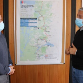 tehuelche noticias: Senador Sandoval se reuni&oacute; con Seremi del Mop por impacto de pavimentaci&oacute;n de Ruta 7 en la regi&oacute;n